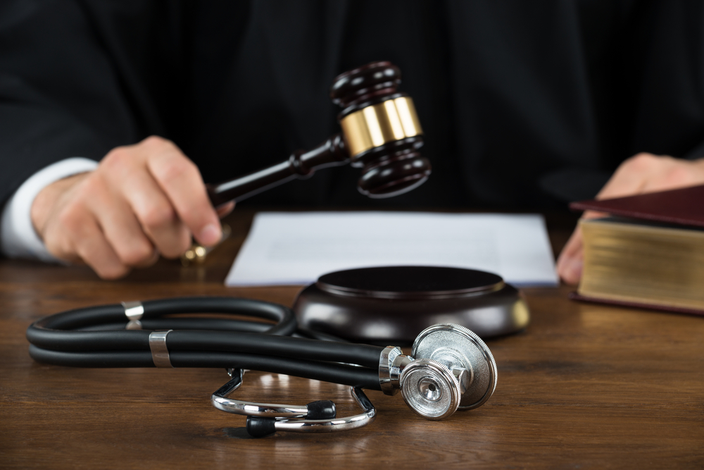 Lawmakers Seek to Cap Damages in Medical Malpractice Cases